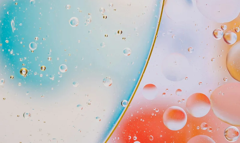 Zoom al microscopio su un prodotto 